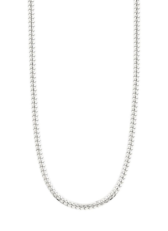 Immerse yourself in a classic retro look that makes every outfit shine. The silver-plated snake chain radiates class with a modern twist. The chain measures 40 + 9 cm and has a dense, flat and solid design that can easily be combined with other chains.