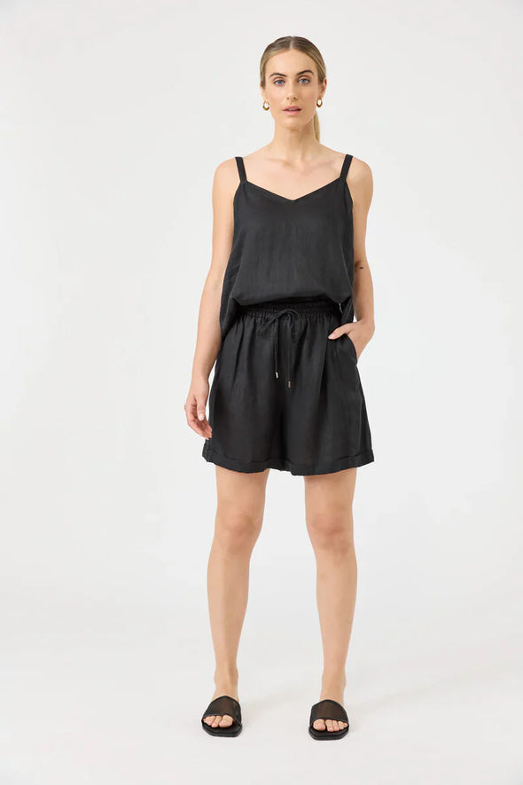Women’s Shorts – Denim, Linen &amp; Laid-Back Essentials