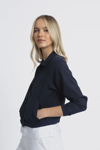 The Cruise Jacket is a lightweight, year-round essential crafted from 100% Lyocell — a soft, breathable, and eco-friendly fabric. This classic zip-up style features full-length sleeves with band cuffs, elasticised cotton trims, and practical front pockets. Designed to sit at the hip, it’s the perfect go-to jacket for everyday layering.