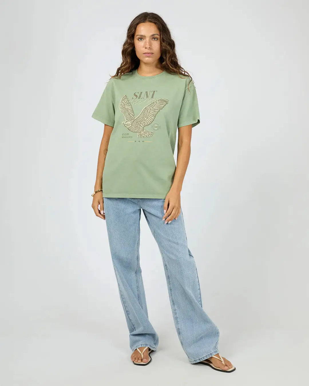Relaxed, easy-wear fit

Hand-drawn graphic detail on front

Short sleeves for everyday comfort

Ribbed crew neckline

Soft and breathable 100% cotton construction