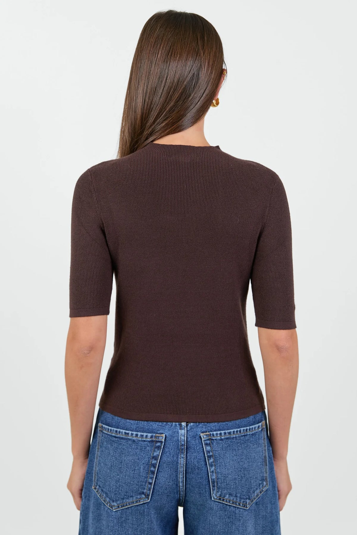 Soft rib knit texture
Flattering fitted silhouette
Comfortable stretch for ease of wear
Short sleeves
Lightweight feel for year-round styling
Fabric Composition: 51% Viscose, 28% Polyester, 21% Nylon
Delicate garment, handle with care