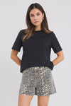 - High-rise waist for a flattering silhouette
- Soft stretch fabric for all-day comfort
- Bold leopard print on a washed tan base
- Made from 98% cotton, 2% elastane