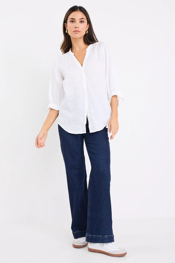 - V neckline&nbsp;
- Invisible Button down&nbsp;
- Cuff Sleeved
- 100% Linen