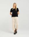 Soft cotton blend tee with stretch for comfort
Flattering round neckline and sleeve length
Front darting detail for a chic, tailored finish
Easy to style with denim, skirts, or shorts
95% Cotton, 5% Spandex