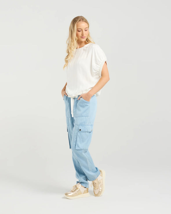 Playful elasticated sleeves with a feminine touch

Adjustable drawstring waist for a flattering fit

Lightweight 48% Viscose, 52% Rayon with a soft sheen

Easy to dress up or down for smart casual styling

A versatile wardrobe must-have for spring and summer