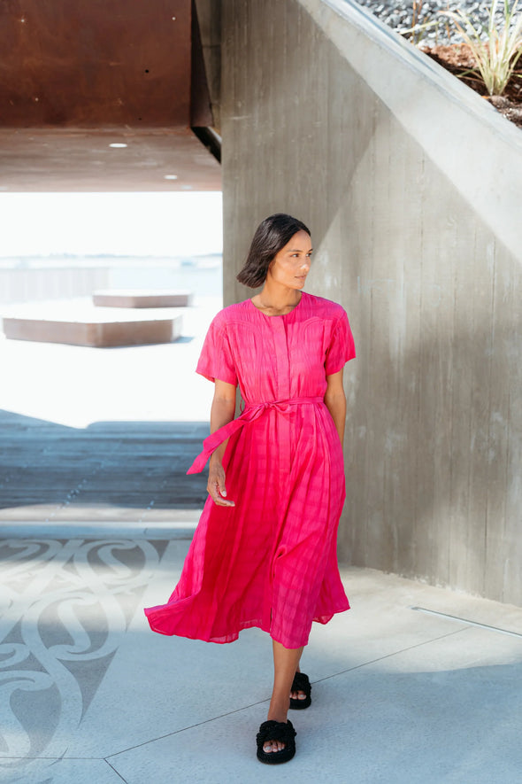 Feminine cap sleeves with a relaxed fit
Button-down front for versatile styling
Curved bodice panels for subtle shape
Self-tie waist to cinch and flatter
Soft and lightweight
70% Rayon, 30% Nylon blend