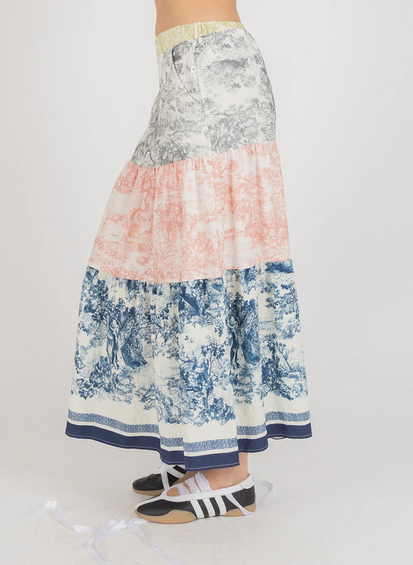 Multi-colour panel print design

Flattering maxi length silhouette

80% Rayon, 20% Nylon – soft and breathable

Standard fit – take your usual size

Versatile style for day-to-night wear
