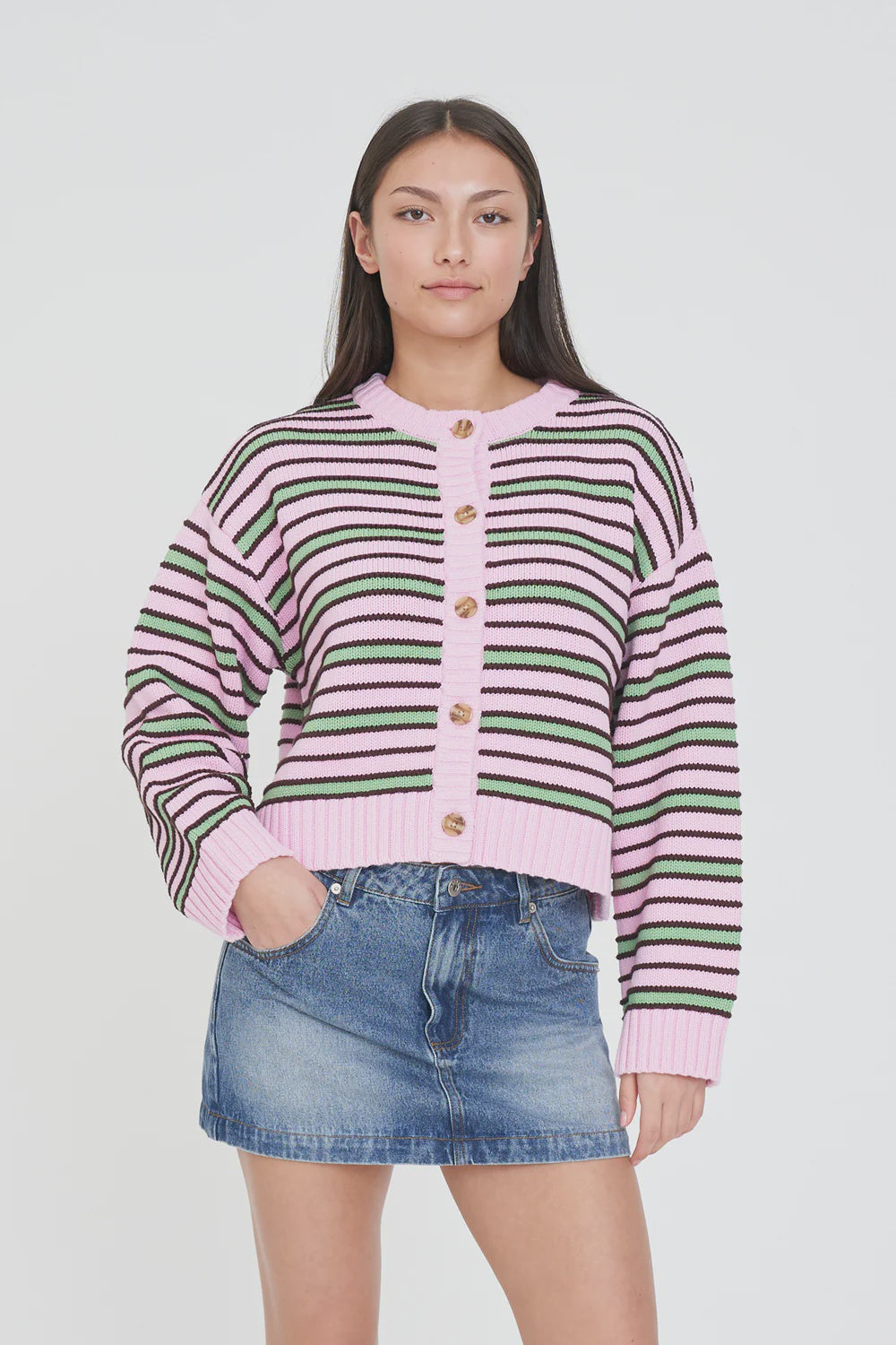 Fresh stripes meet effortless layering in the Huffer Stripe Cardigan. Featuring the season's standout pink and green colour combination, this relaxed fit knit is the perfect throw on for everything from denim to dresses. Wear it buttoned up as a cosy knit or open over a tank or tee for an easy layered look.