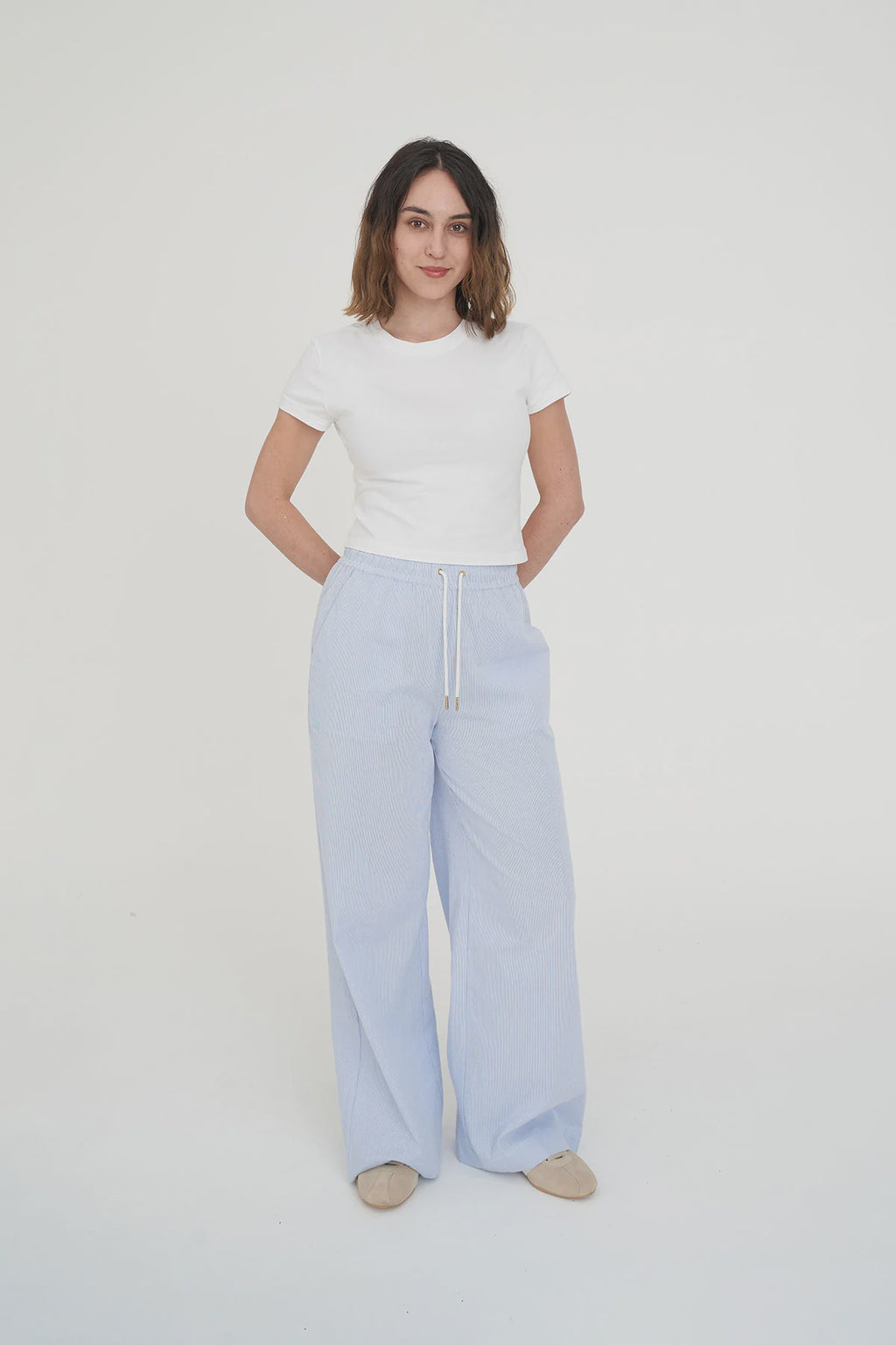 100% Cotton / 130gsm / Custom stripe / Relaxed fit / Wide leg / Elasticated waist / Drawcord / Huffer branded hardware / Huffer placement embroidery
