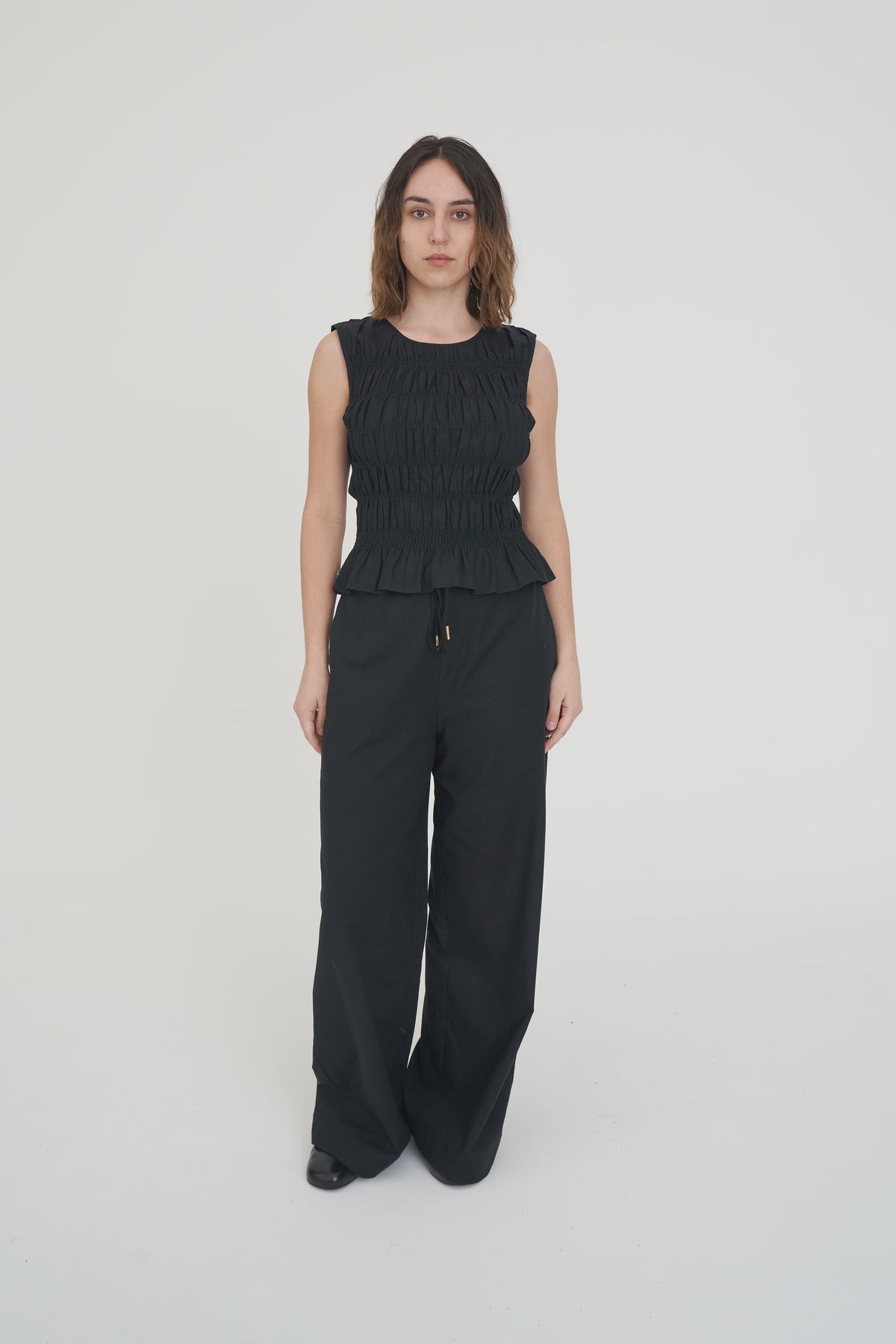 Custom blue stripe that goes with everything
Relaxed wide leg silhouette
Elasticated waist with adjustable drawcord
Soft, lightweight 100% cotton
Easy to dress up or down
Huffer branded hardware and placement embroidery