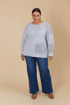 Wide round neck
Drop shoulder
Long sleeves
Hip-length
Contrasting weave design
Easy fit
80% Acrylic, 20% Wool