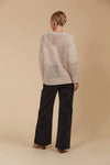 Wide round neck
Drop shoulder
Long sleeves
Hip-length
Contrasting weave design
Easy fit
80% Acrylic, 20% Wool