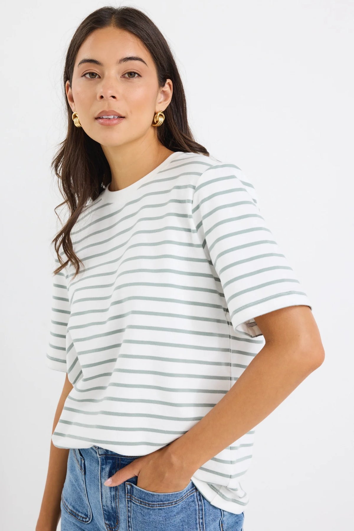 Khaki and white stripe design

Oversized, boxy fit for a modern silhouette

Classic crew neckline

Short sleeves

Soft, breathable cotton blend

Comfortable stretch for everyday wear

Fabric Composition
95% Cotton, 5% Elastane