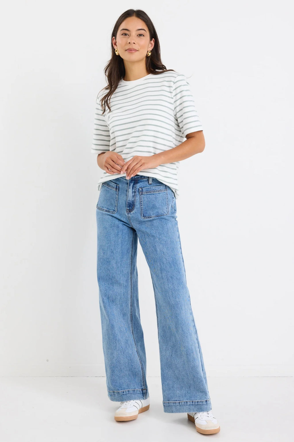 Khaki and white stripe design

Oversized, boxy fit for a modern silhouette

Classic crew neckline

Short sleeves

Soft, breathable cotton blend

Comfortable stretch for everyday wear

Fabric Composition
95% Cotton, 5% Elastane