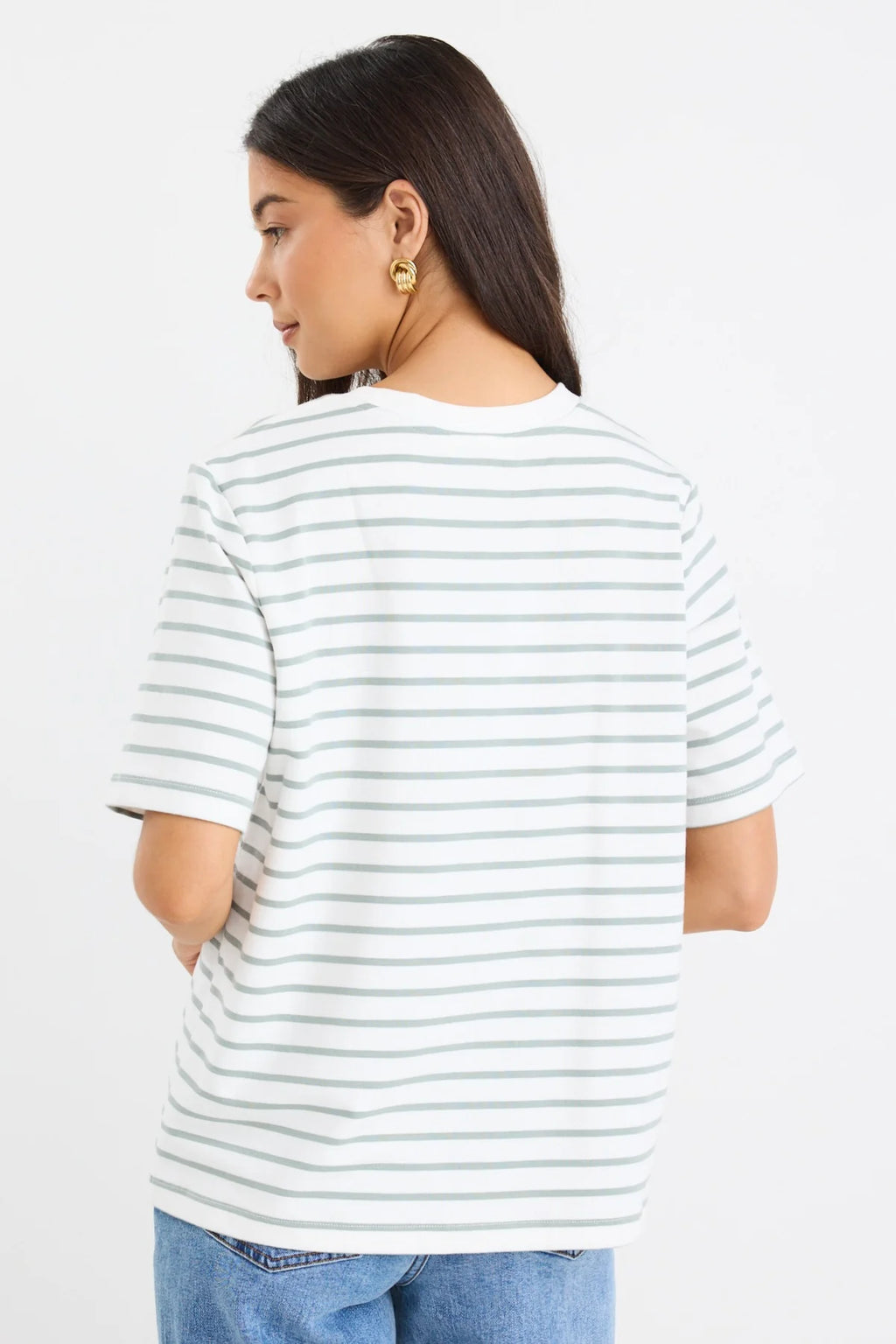 Khaki and white stripe design

Oversized, boxy fit for a modern silhouette

Classic crew neckline

Short sleeves

Soft, breathable cotton blend

Comfortable stretch for everyday wear

Fabric Composition
95% Cotton, 5% Elastane