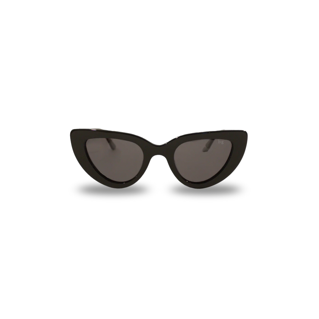 This classic cat eye design is a true fashion icon, effortlessly elevating any look with its timeless charm. Its understated elegance is what makes it a must-have staple in every wardrobe.