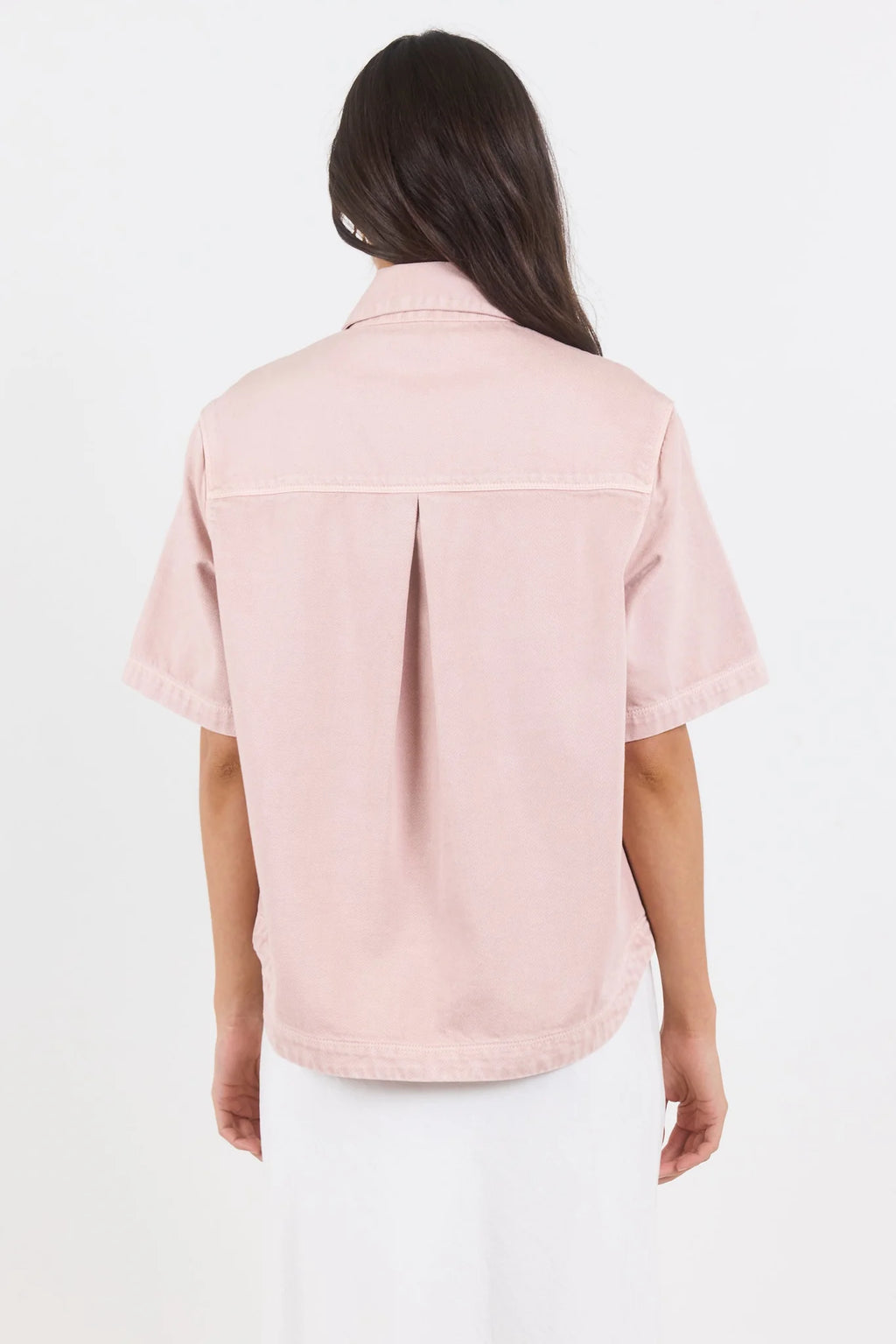 100% cotton for natural softness and breathability

Relaxed short sleeves for all-day comfort

Oversized chest pockets with utilitarian detail

Button front for versatile layering and styling