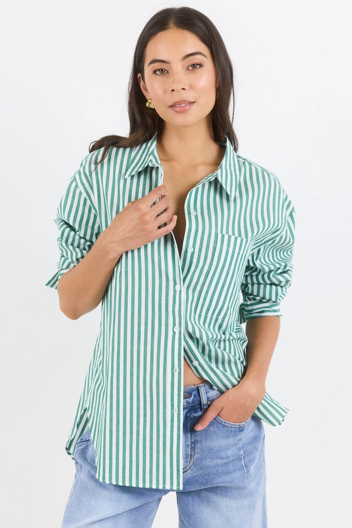 - Long sleeve design
- Button front
- Oversized fit
- Fabric Composition 100% Cotton
