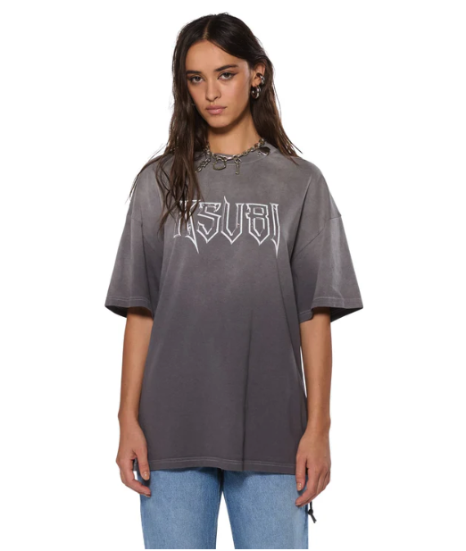 Indulge yourself in luxury with the Kingdom Boyfriend SS Tee Charcoal. Made from premium heavyweight cotton jersey, this boxy oversized t-shirt boasts an exclusive Ksubi art graphic screen printed on the front. With a dropped shoulder and raw cut back hem, it exudes sophistication with a vintage hand feel. Elevate your wardrobe with this must-have piece, finished with T-box embroidery.