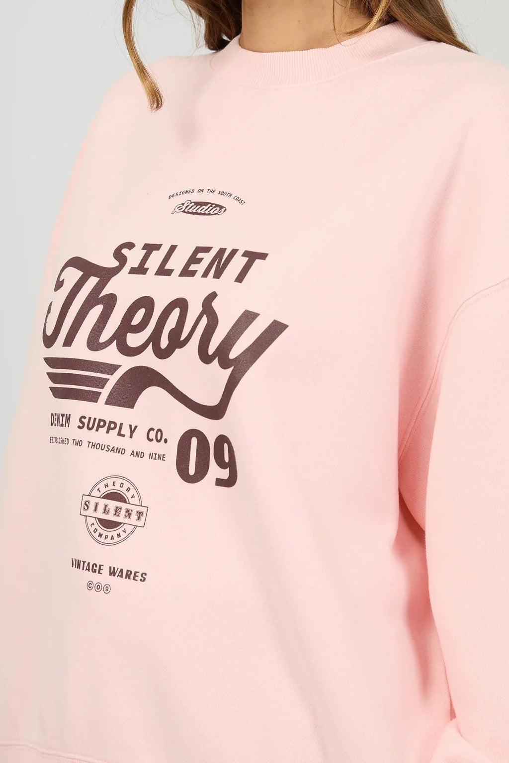 - Oversized fit
- Crew neckline
- Ribbed cuffs, hemline &amp; neckline
- Cotton fleece
