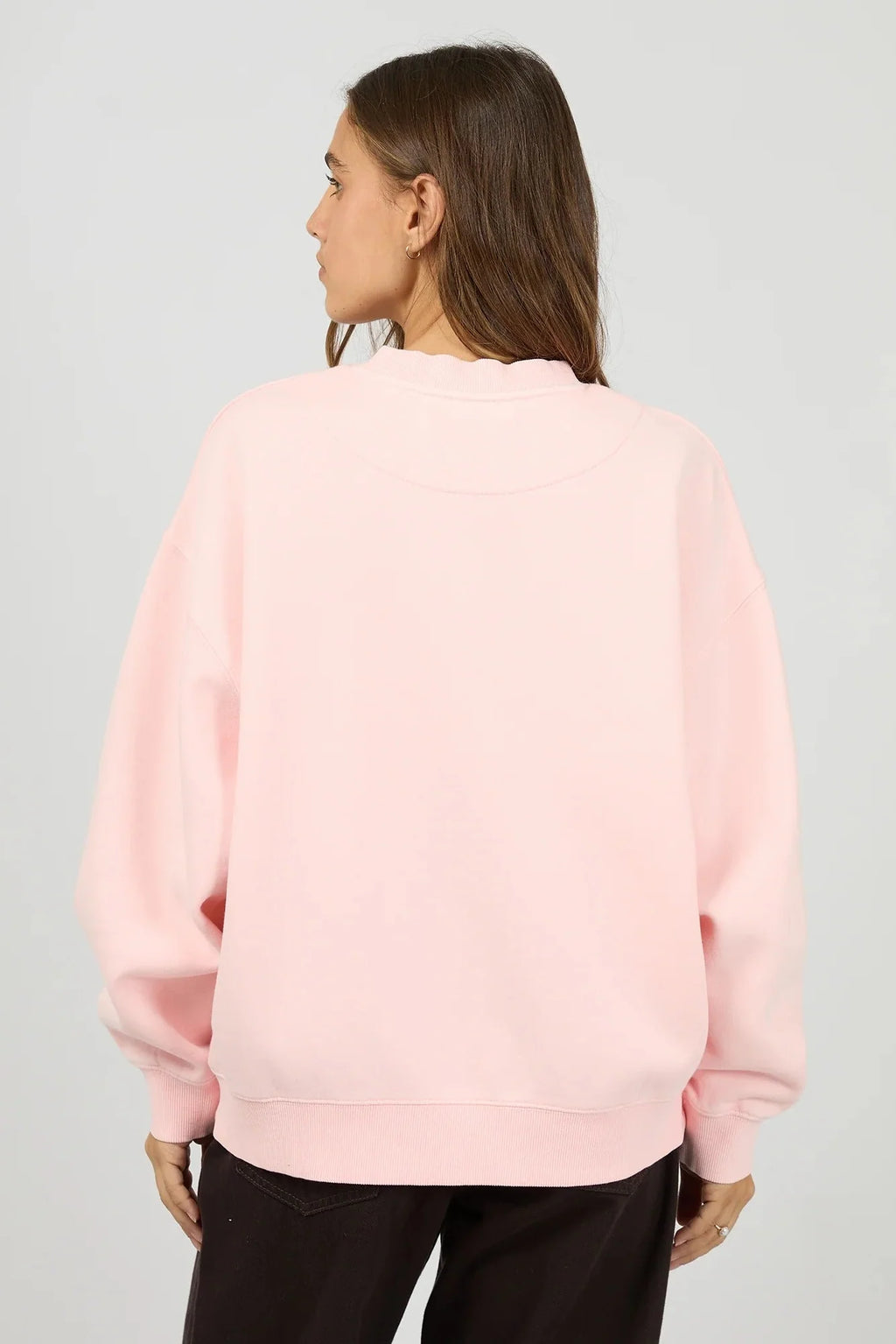- Oversized fit
- Crew neckline
- Ribbed cuffs, hemline &amp; neckline
- Cotton fleece