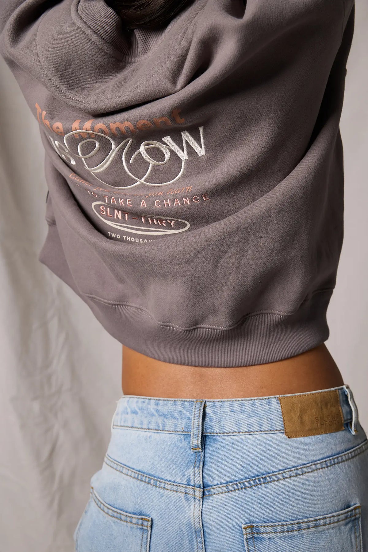 The Silent Theory Charcoal Crew delivers effortless off-duty style with a premium streetwear edge. Designed in a versatile charcoal colourway, this everyday essential combines a relaxed silhouette with statement embroidery and graphic back detailing for a modern lived-in look.