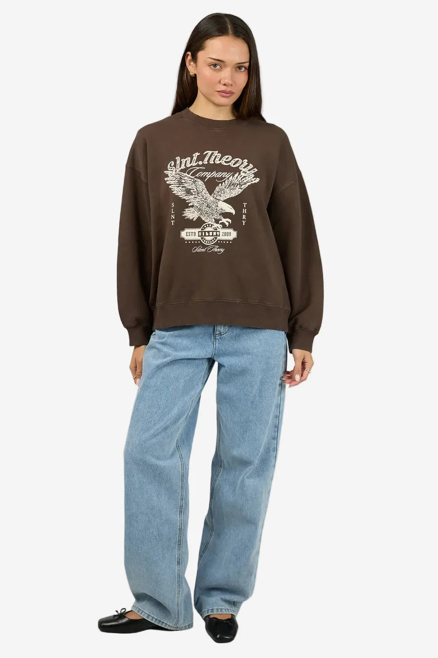 Heavyweight brushed fleece
Vintage-inspired front graphic
Soft and cosy feel
Relaxed everyday style
80% Cotton, 20% Polyester
Perfect for layering through the seasons