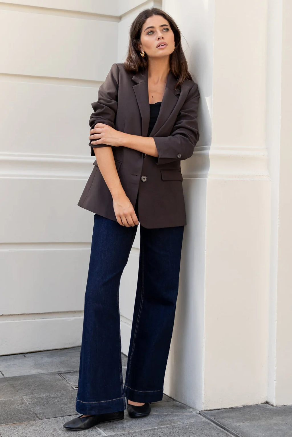 - Wide leg
- High rise
- Feature front pockets
- Zip closure
- 98% Cotton 2% spandex