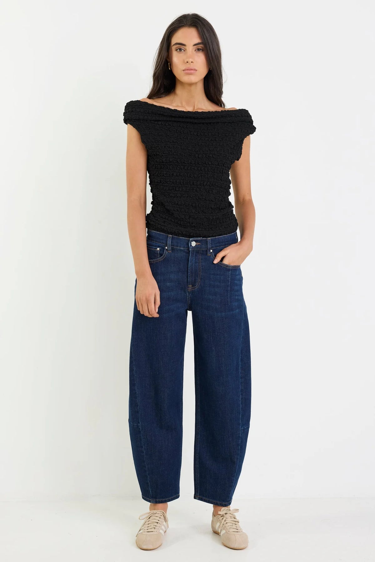 Meet your new everyday denim favourite. The Graduate Dark Blue Wide Leg Jean is designed with a flattering mid-rise waist and an effortlessly chic wide-leg silhouette that's made for every occasion. Crafted from comfort stretch denim, it offers the perfect balance of structure and flexibility, holding its shape while moving with you. Easy to dress up or down, it's the pair you'll keep reaching for season after season.