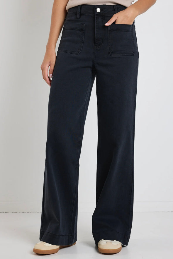 Introducing the Zoey Jean, your new best friend for effortless style. This wide leg jean, features uniquely designed front pockets that add a touch of sophistication to your look. We love these indigo jeans as not only do they look great, but they feel great too.