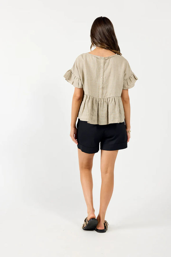 Introducing the Drama Selfless Short - a versatile and effortlessly stylish addition to your wardrobe. Crafted from high-quality linen, these shorts feature a unique curved pocket detail and a convenient self-tie belt. Designed with your comfort in mind, these shorts are easy to wear and perfect for any occasion.