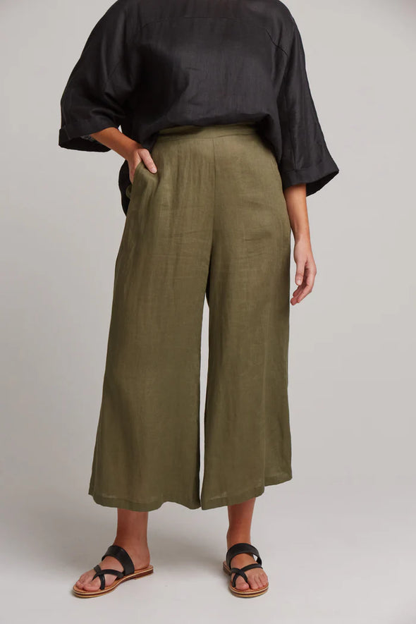 Get set for summer with the linen Studio Crop Pant. These wide flared pants are flowy, loose, and breezy, simply what all pant-wearing lovers crave for. Feeling comfortable is our top priority, without compromising on style. Wear these pants with a linen top for a sleek natural look.