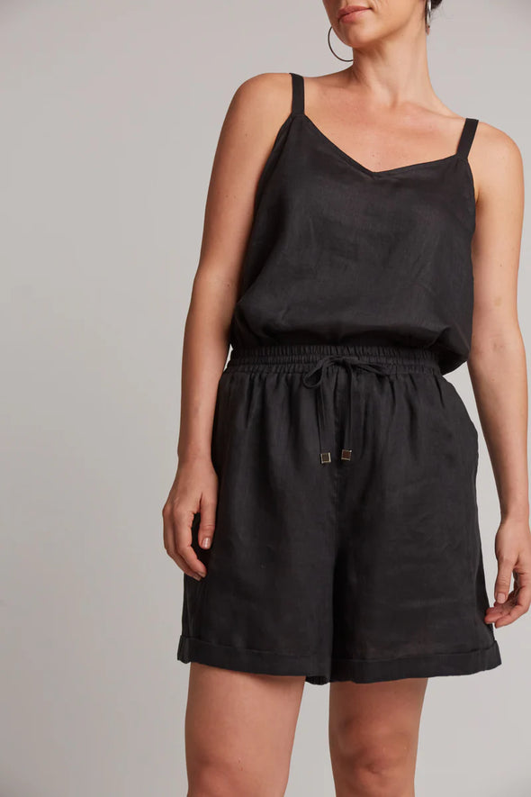 Crafted from breathable linen, the Studio Short is the next key essential in your wardrobe that you'll want to wear on repeat! The elasticised waist with a fabric drawstring will allow you to enjoy and move comfortably throughout your day. Pair it with a tank or t-shirt for a fresh summer-ready look!