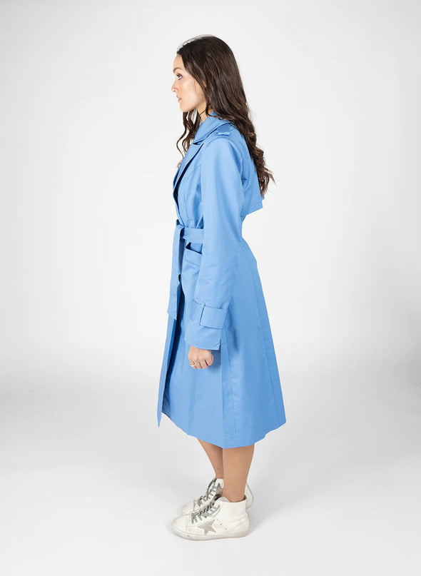 The Central Park Coat 2.0. Our favorite coat, now here in an ultrasoft cotton material. This new take on&nbsp;our Central Park Coat has special added features. Such as Federation printed lining, engraved buttons, and cuff detailing. It also has a waist belt so you can button or buckle it closed - or wear it open! The perfect length to layer with a casual outfit or over a dress.