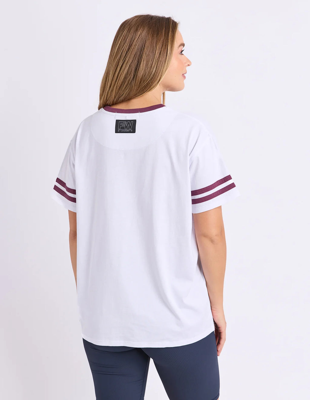 Foxwood exclusive front chest print
Contrast neckband
Sleeve print
100% Cotton