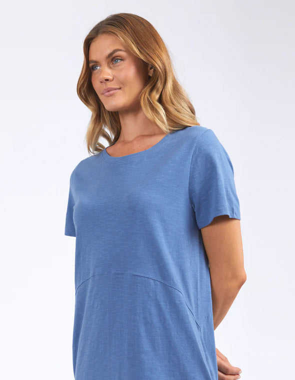 Effortlessly stylish and comfy, the Bay Dress is a must-have for your casual wardrobe. Made with comfort plus jersey, this throw-on-and-go dress is perfect for everyday wear. Say goodbye to morning outfit dilemmas!