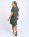 Effortlessly stylish and comfy, the Bay Dress is a must-have for your casual wardrobe. Made with comfort plus jersey, this throw-on-and-go dress is perfect for everyday wear. Say goodbye to morning outfit dilemmas!