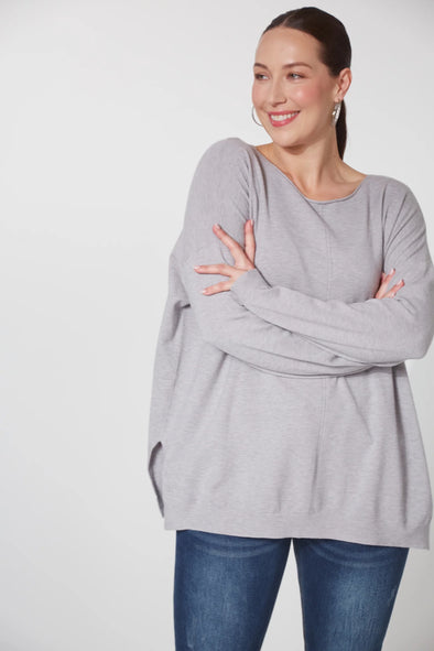 Cosy up in the Cordova Jumper, your ideal pick for winter weekends. With a boat neck, easy fit, and relaxed drop shoulder, it offers an effortless yet luxurious feel. The super-soft construction and easy fit make it perfect for layering over a tank, t-shirt, or collared shirt. Pair it with loose pants, a scarf and slides for a laid-back weekend look.