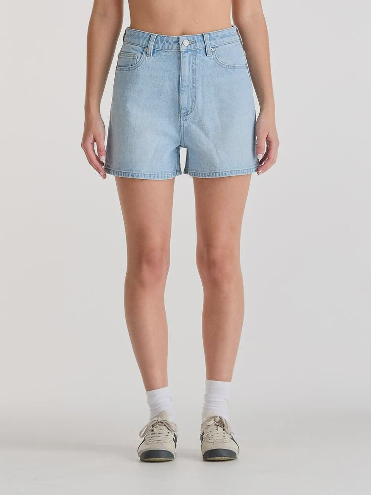 High-rise fit

Relaxed A-line shape

Zip fly closure

Finished hem (can be rolled)

Contrast stitching &amp; silver metal trims

Vegan faux leather patch

99.5% Cotton, 0.5% Elastane