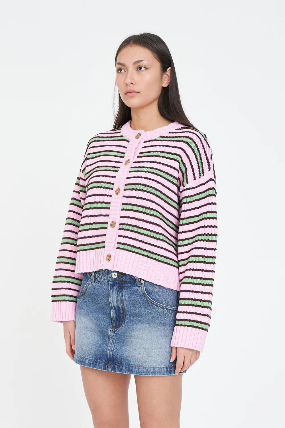 Fresh stripes meet effortless layering in the Huffer Stripe Cardigan. Featuring the season's standout pink and green colour combination, this relaxed fit knit is the perfect throw on for everything from denim to dresses. Wear it buttoned up as a cosy knit or open over a tank or tee for an easy layered look.