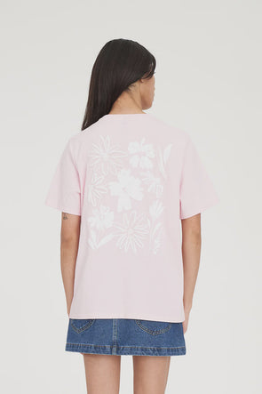 All about ease and attitude, the Huffer Expression Tee is built for those who wear their style with confidence. Made from 100% cotton in a soft 170gsm jersey, it offers a relaxed streetwear fit that’s as comfortable as it is cool.