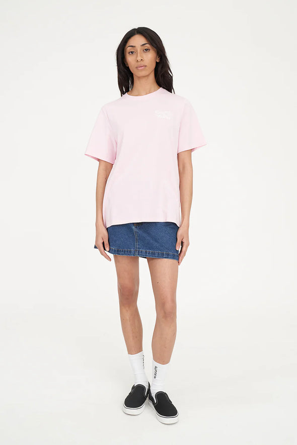 All about ease and attitude, the Huffer Expression Tee is built for those who wear their style with confidence. Made from 100% cotton in a soft 170gsm jersey, it offers a relaxed streetwear fit that’s as comfortable as it is cool.