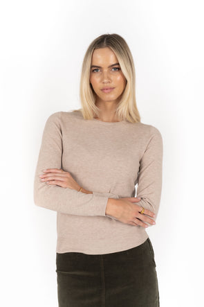 Simple, stylish round-neck jumper
Relaxed feel and classic shape
Ribbed finish on neckline, cuffs and hem
Midweight knit with slight stretch
True to size – slightly fitted.&nbsp;