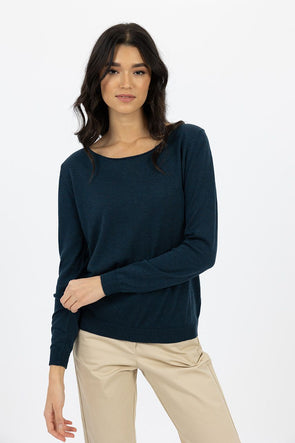 Featuring a relaxed style which still provides shape. The wool blend fabrication is super soft to the touch and add the perfect amount of warmth when you need to layer up in the office or under your winter coat. Style options are endless with this everyday basic - team with your denim, over a shirt or tucked into a skirt. We love the Deep Sea colourway for its depth of colour adding an essence of texture with the deep blue and green tones.