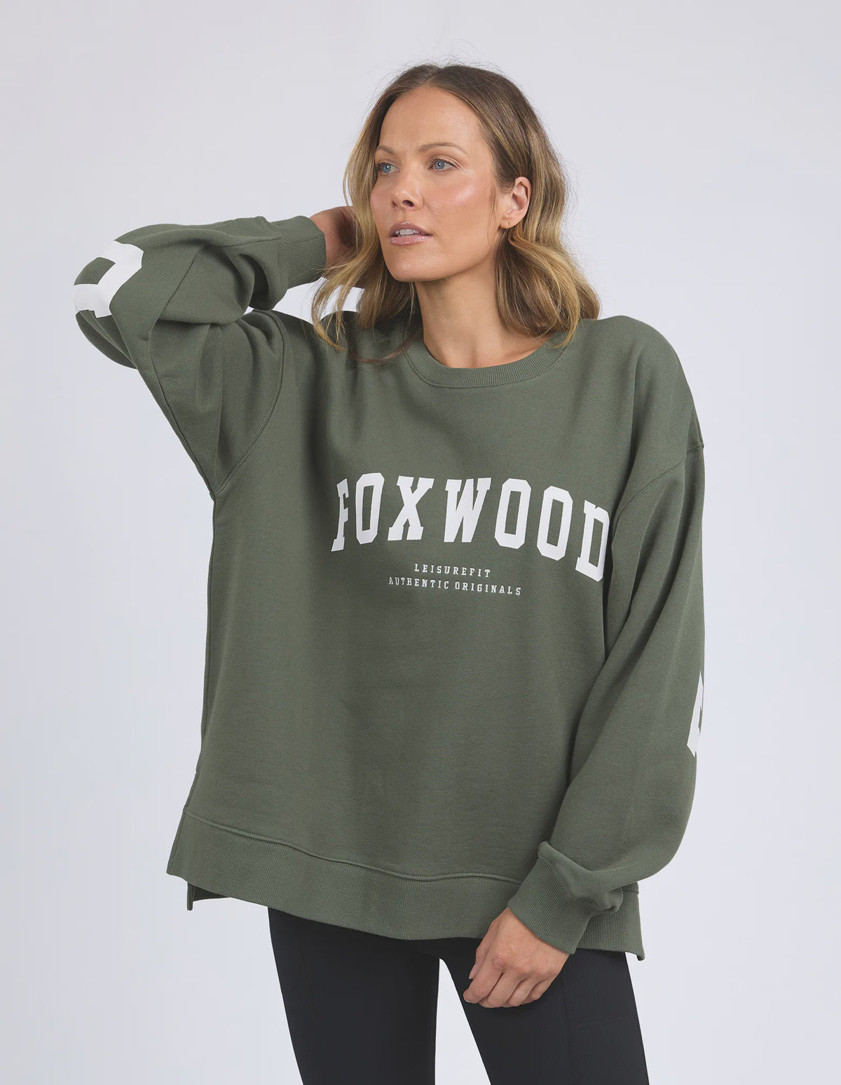 The Interval Crew is our designers new favourite this season. Featuring all the classic heritage of Foxwood LeisureFit fleece this relaxed fitting crew sports a oversized print along the back shoulders and is both comfortable and cool.

Front chest print
Large back &amp; sleeve print
Relaxed fit
100% Cotton
Model is wearing a size 10