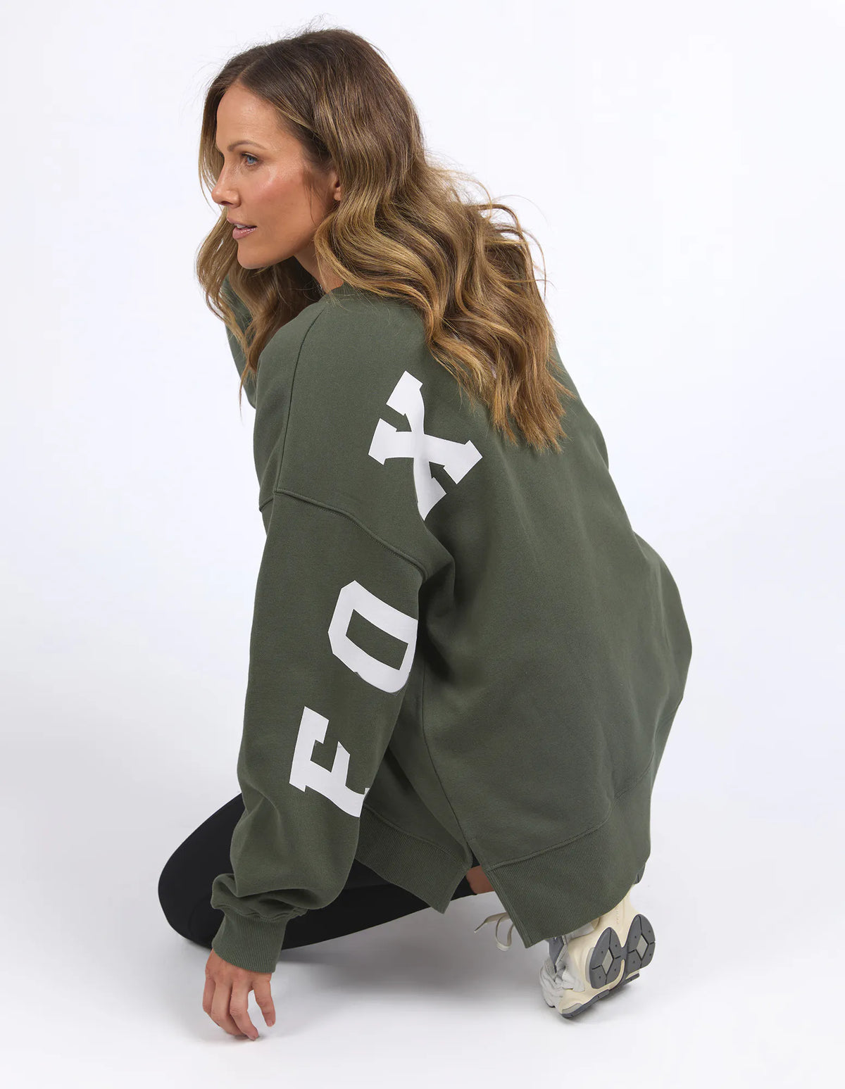 The Interval Crew is our designers new favourite this season. Featuring all the classic heritage of Foxwood LeisureFit fleece this relaxed fitting crew sports a oversized print along the back shoulders and is both comfortable and cool.

Front chest print
Large back &amp; sleeve print
Relaxed fit
100% Cotton
Model is wearing a size 10