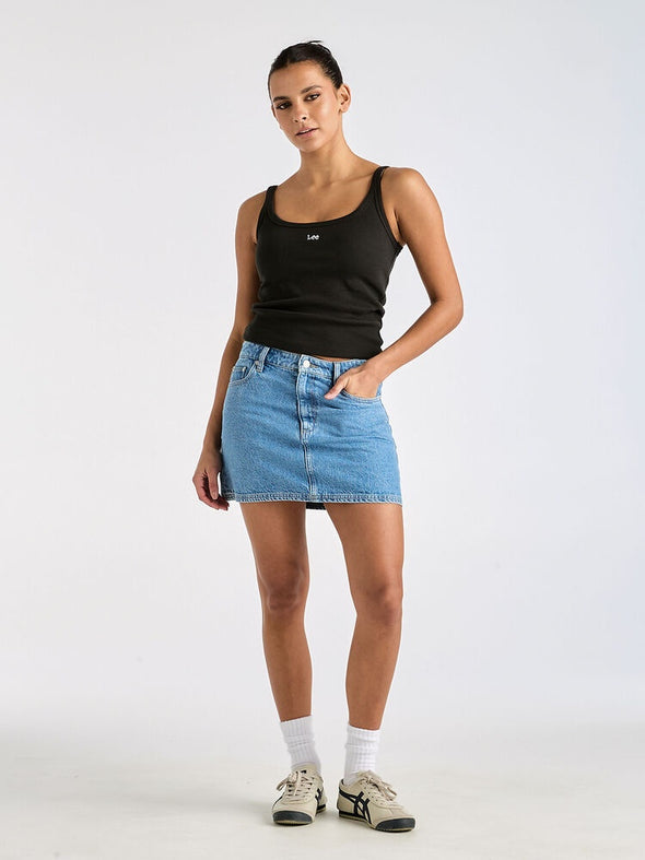 The Relaxed Mini Skirt is a must-have for any fashion-forward individual. Its snug fit on the hips accentuates your curves, while the flared hem adds a touch of playfulness to your style. Made in a light blue wash, this skirt is the perfect versatile piece for any occasion.