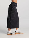 Designed to sit on the waist the Cargo Midi Skirt is relaxed through the seat and finishes just above the ankle. Perfect when parried back with the Lee Limited Shacket in Throwback Black. Made in a vintage inspired washed black finish.