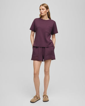 Loose fit

Model is 179cm and wears a size S/M

Super soft, smooth sweat quality

Relaxed fit with elastic waistband

Functional pockets and stitch details

Pairs perfectly with the matching top

Composition

72% LENZING™ ECOVERO™ viscose fibers

23% Polyester

5% Elastane