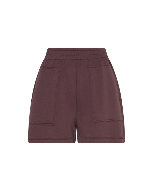 Loose fit

Model is 179cm and wears a size S/M

Super soft, smooth sweat quality

Relaxed fit with elastic waistband

Functional pockets and stitch details

Pairs perfectly with the matching top

Composition

72% LENZING™ ECOVERO™ viscose fibers

23% Polyester

5% Elastane